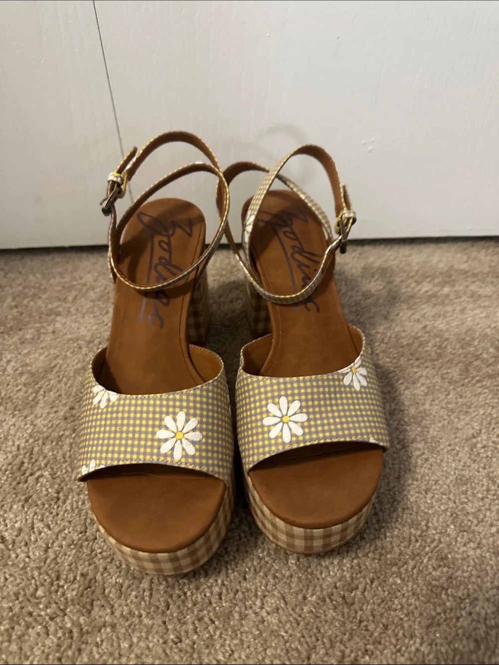 Zodiac Yellow Gingham Daisy Platform Sandals